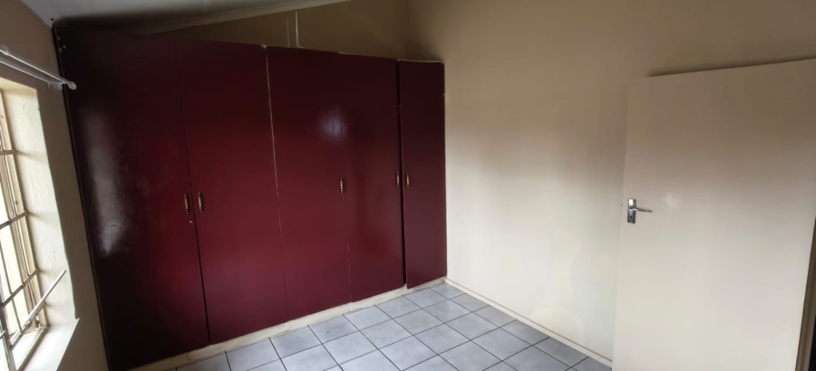 2 Bedroom Property for Sale in Oos Einde North West